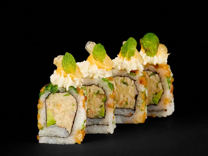 Tsunami Roll  4 Pcs