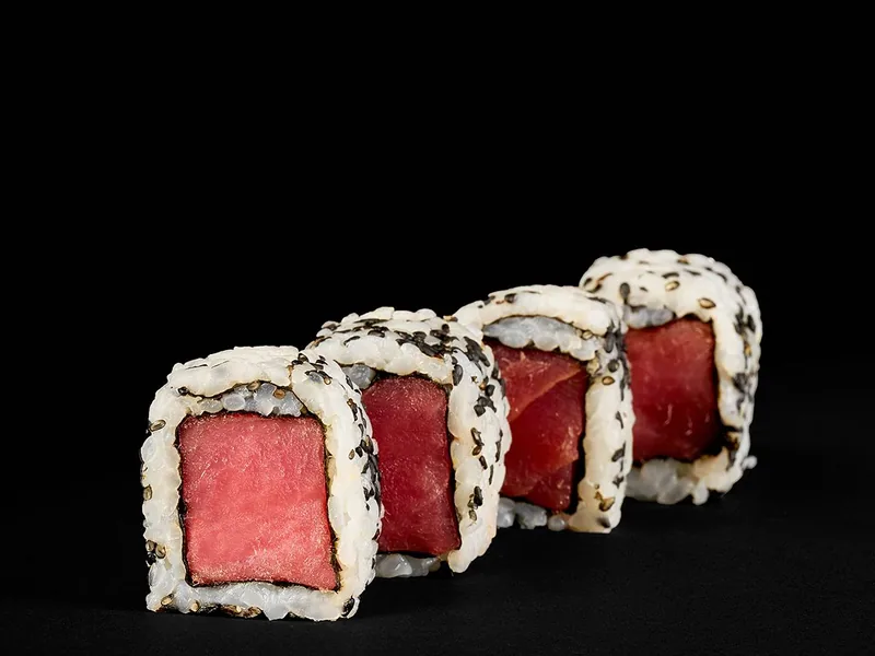 Tuna Maki Roll 8 pcs