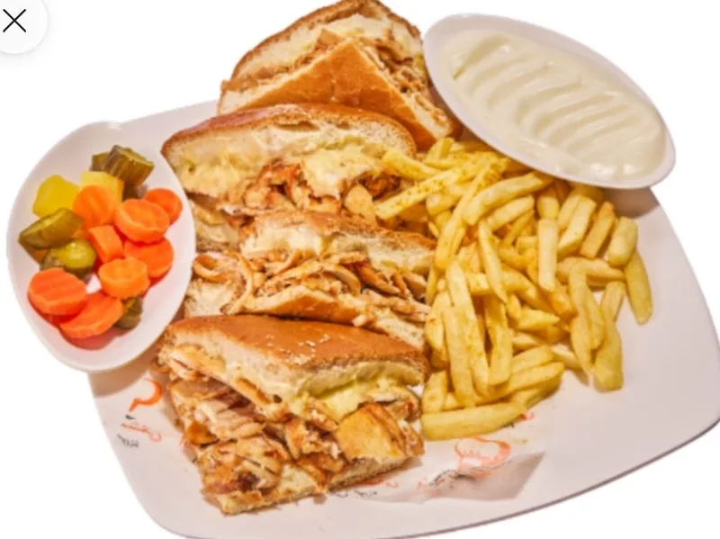 ماريا شاورما فراخ بالجبنة
