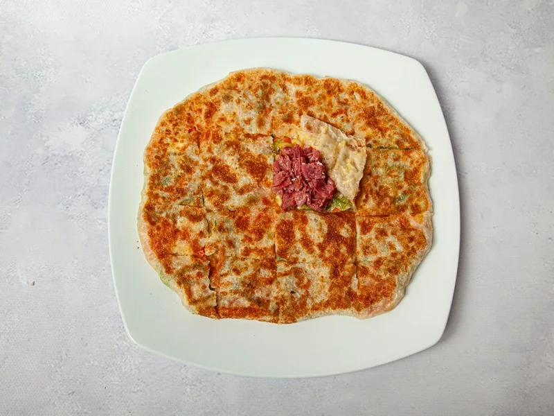 فطيرة بسطرمة