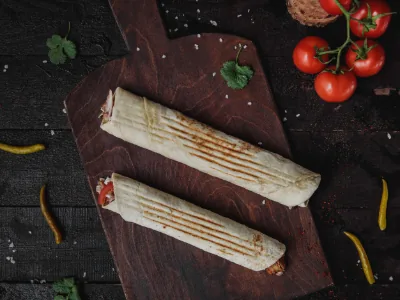 ساندوتش بطاطس محمرة رول